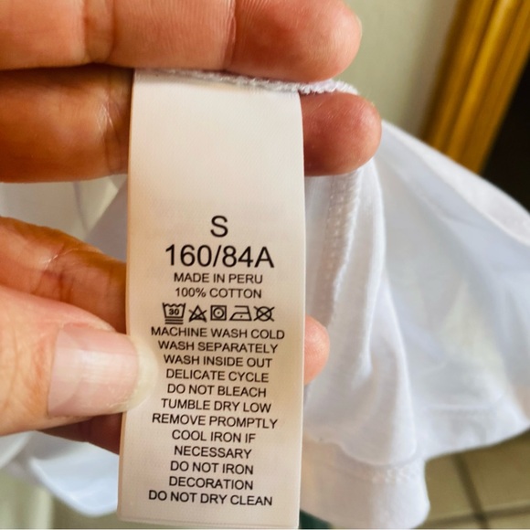 Kate Spade Pineapple Tee Shirt NWT Size S - Picture 8 of 8